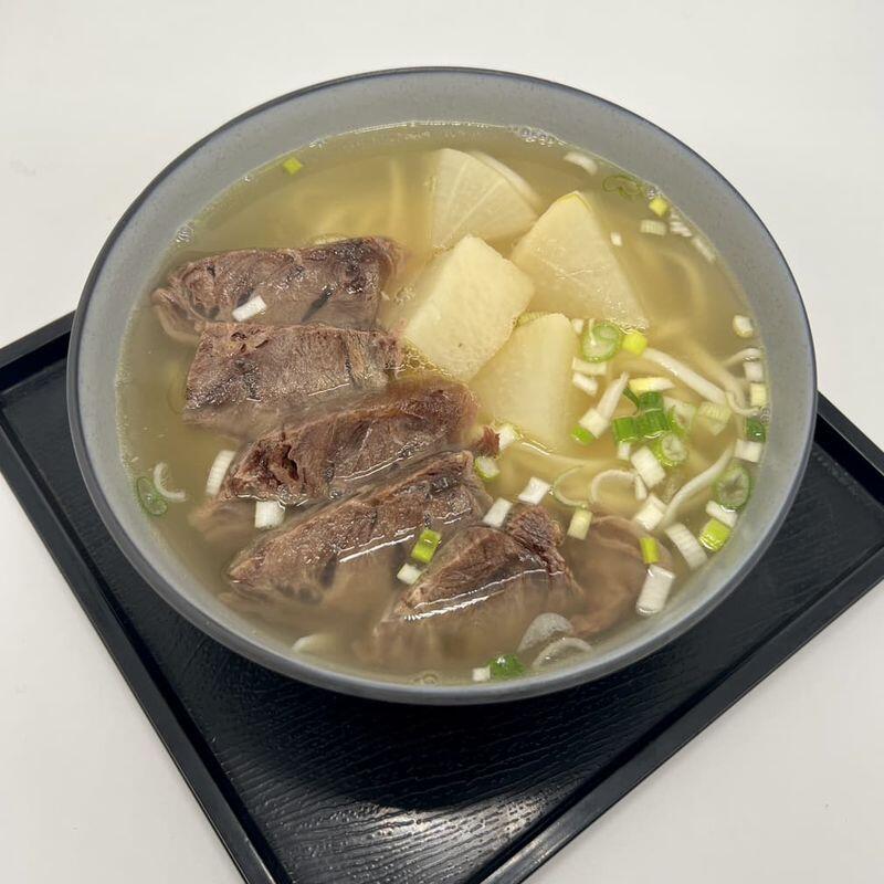 Beef Brisket in Clear Broth w/Noodle